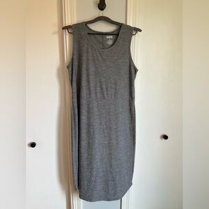 Armachillo cooling sleeveless dress in coal
